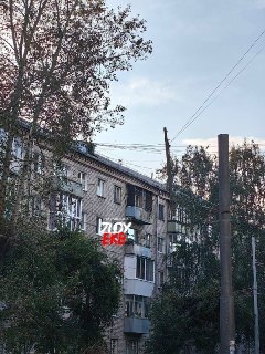Опасная доска угрожает безопасности на Красноуральской 6