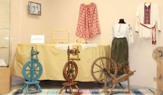 Новая выставка народного ткачества открыта в музее Серова
