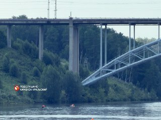 Трагедия на реке Исеть: пять лодок перевернулись, один погибший