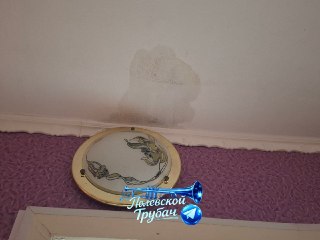 Критическая ситуация в Полевском: жильцы страдают от разрушенных крыш и затоплений